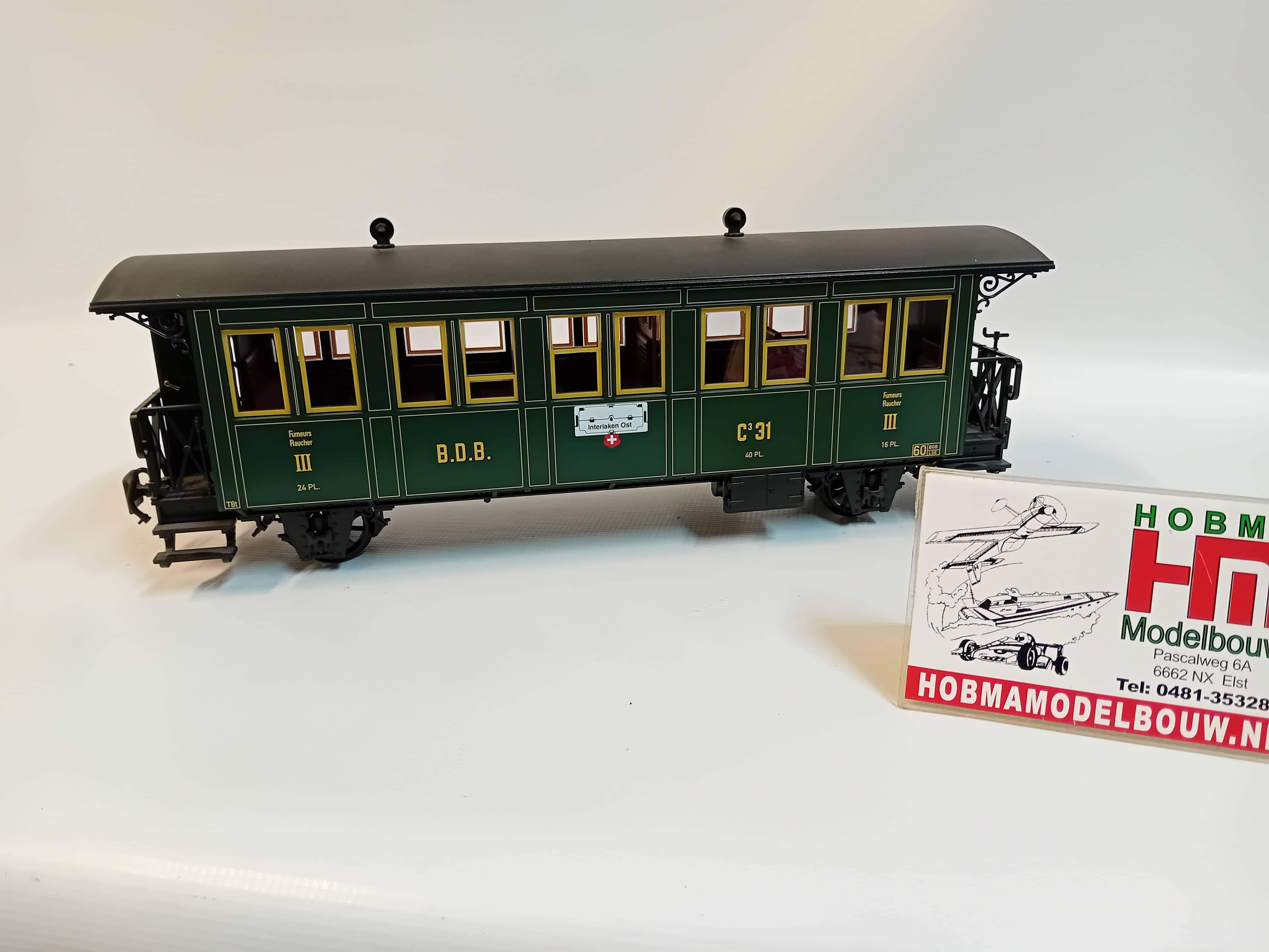 LGB 30330 G Ballenberg rijtuig 3e klasse van de B.D.B.