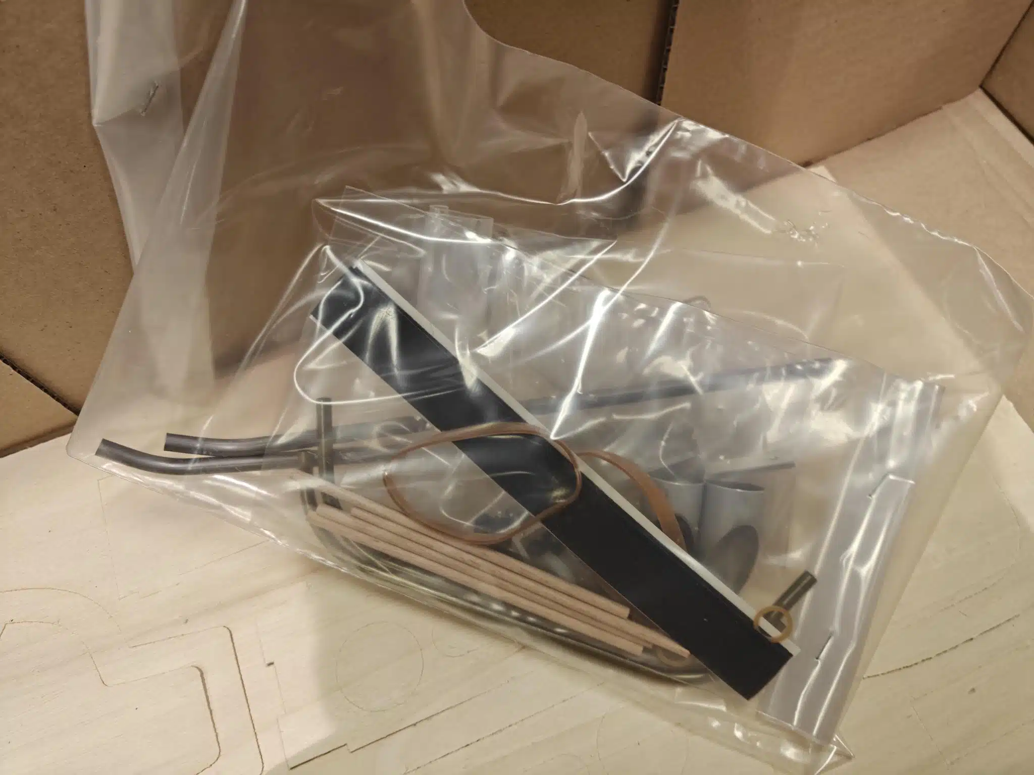 Robbe Rumpfbausatz Ecureuil M-8