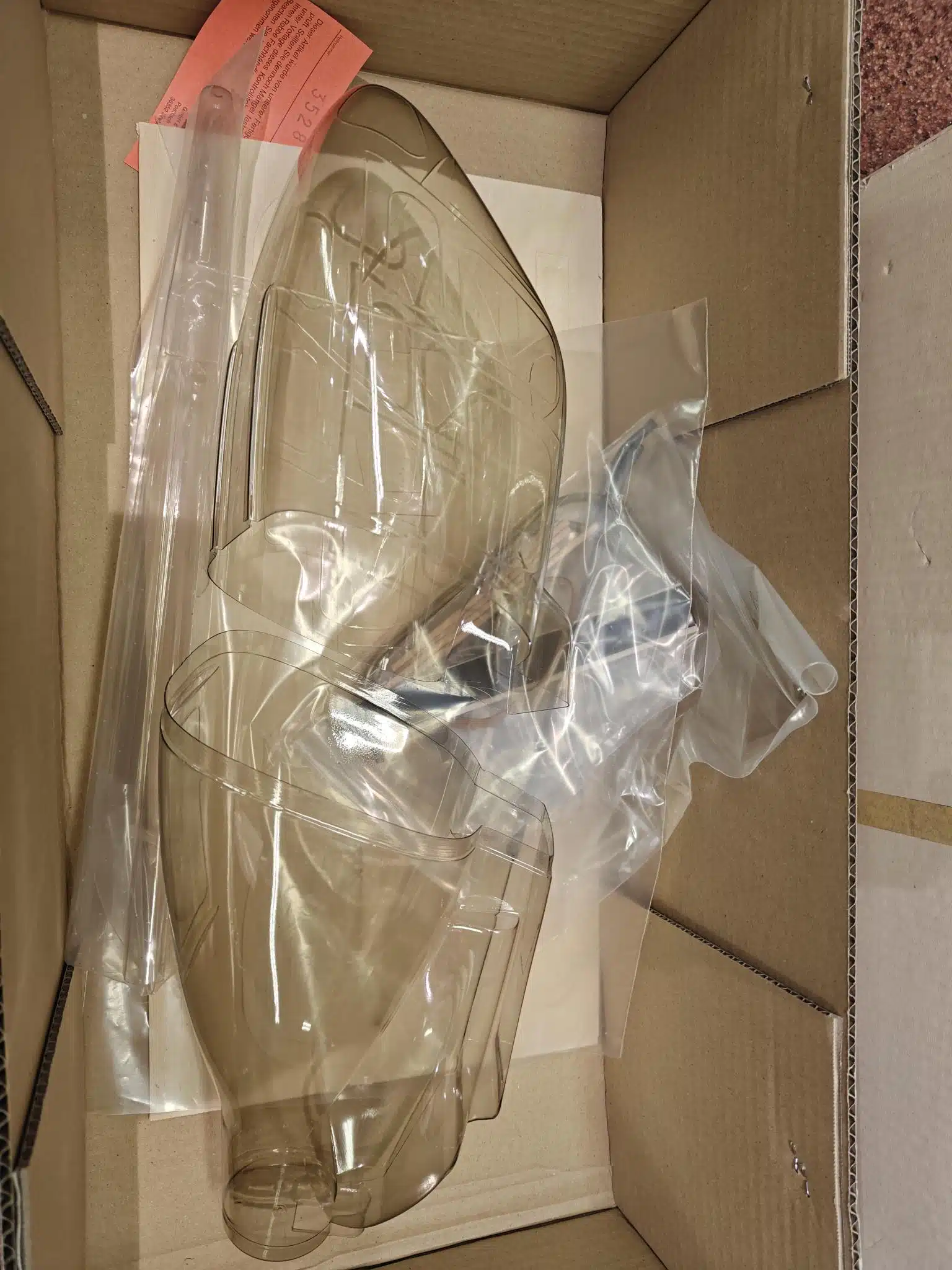 Robbe Rumpfbausatz Ecureuil M-8