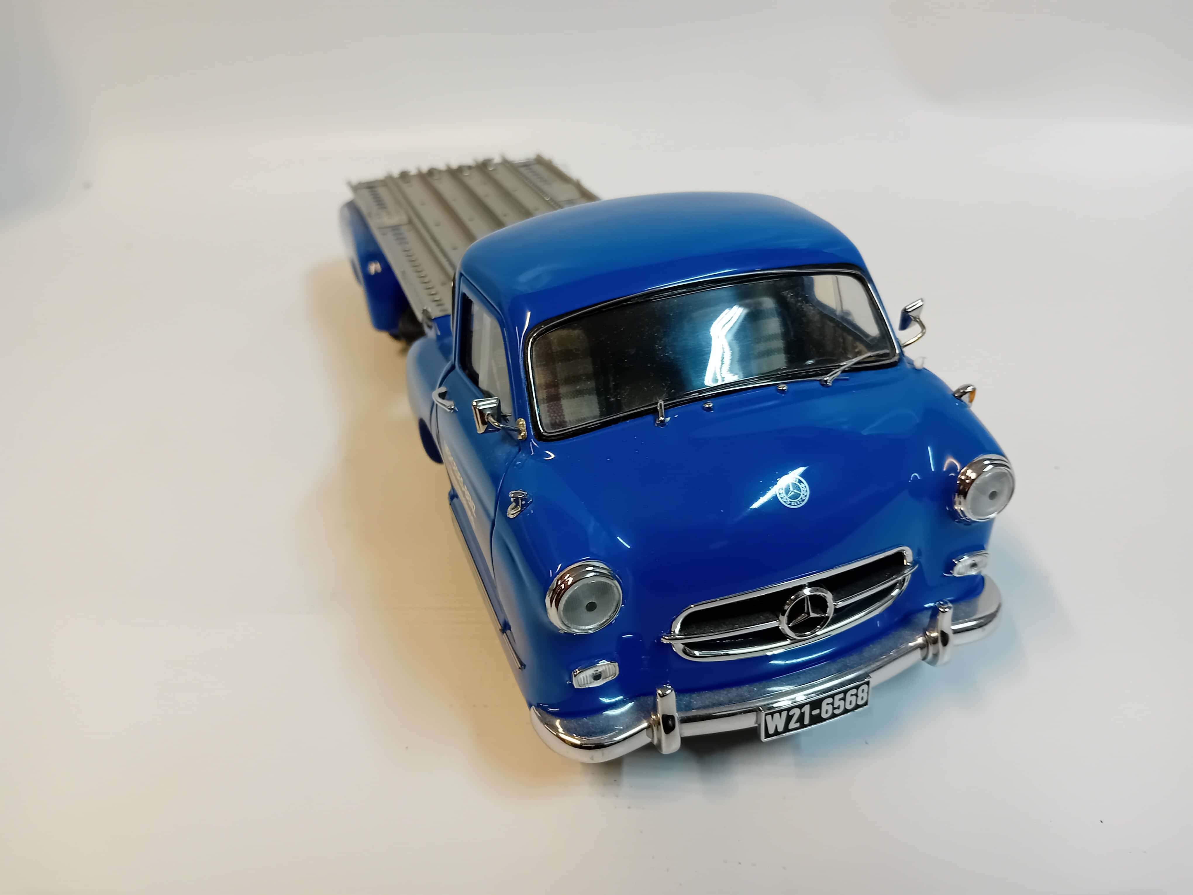 CMC Mercedes-Benz Race Car Transporter 1954 (M-036, M-143)