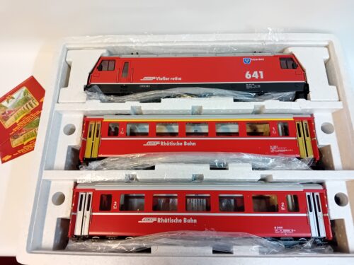 LGB 70642 Rhätische Bahn treinset met RhB Ge 4/4 III locomotief
