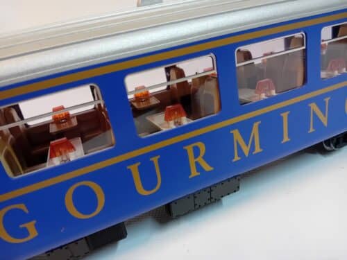 LGB31680 G Gourmino restauratierijtuig van de RhB