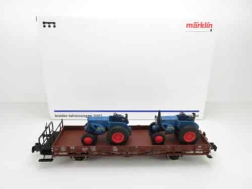 marklin 58494 Platte wagon beladen met 2 modellen van Lanz Bulldog