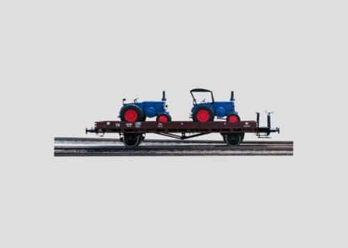 marklin 58494 Platte wagon beladen met 2 modellen van Lanz Bulldog