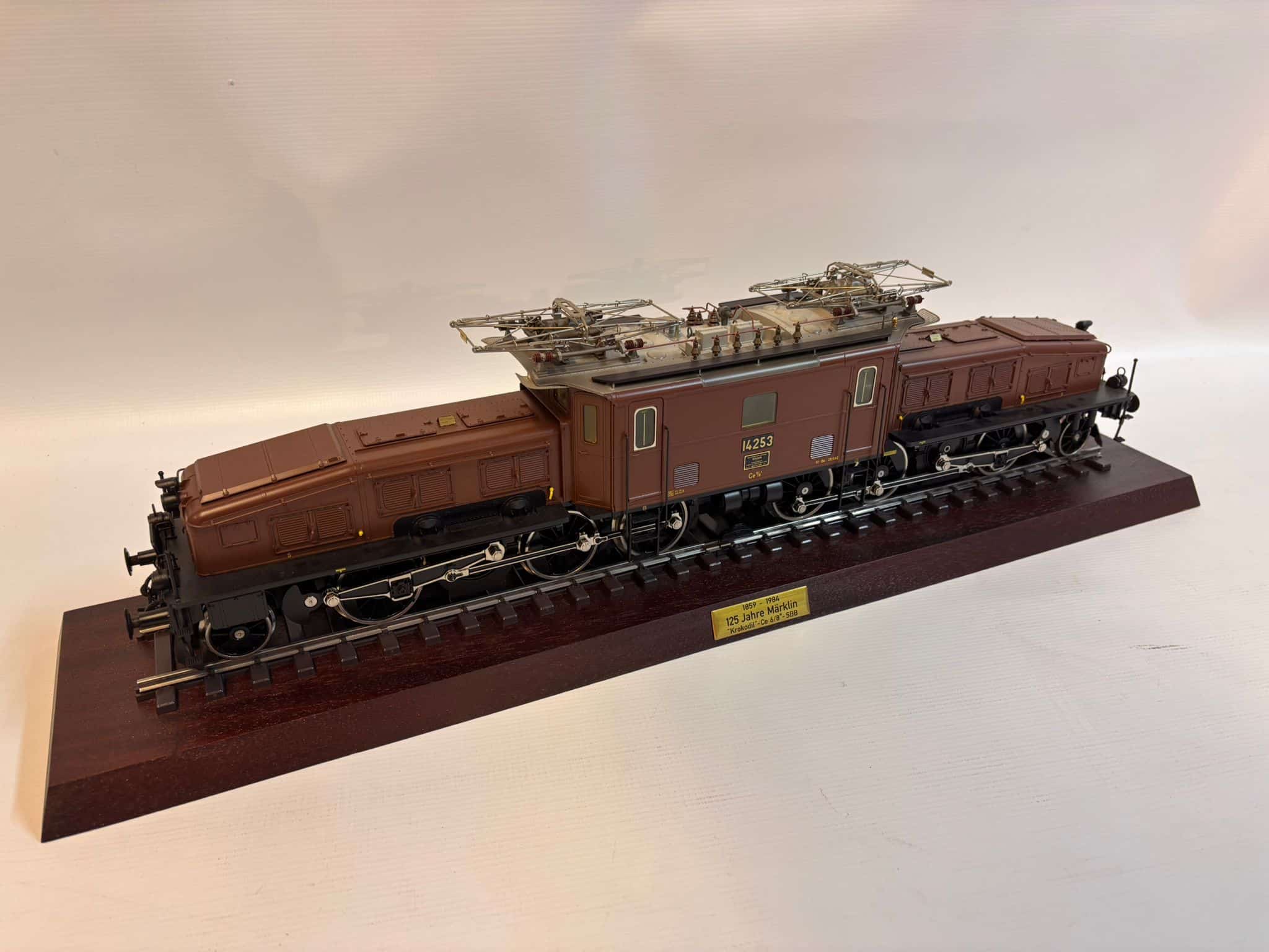 Märklin Spoor 1 5757 Locomotief Krokodil SBB Ce6/8 II 14 253