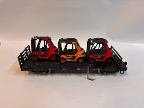 LGB 45690 H Goederenwagon met 3 heftrucks