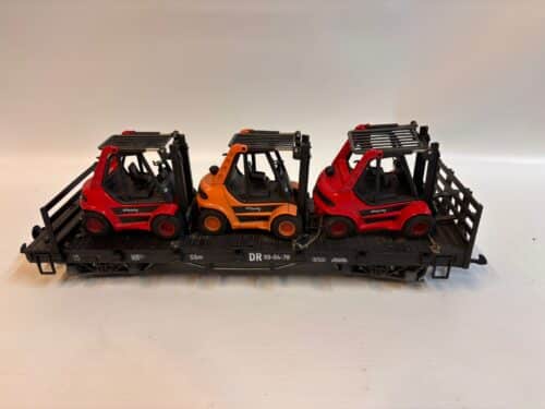 LGB 45690 H Goederenwagon met 3 heftrucks