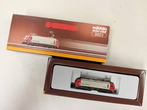 marklin 8823 Electrische locomotief serie 10102 SBB