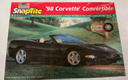 Revell 11904 98 Convertible