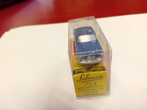 Schuco Piccolo 724 Mercedes 220 S schaal1:90