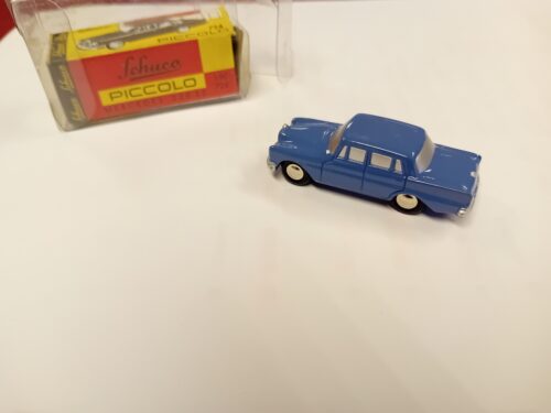 Schuco Piccolo 724 Mercedes 220 S schaal1:90