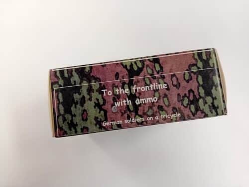 Frontline scale models 251502 German soldiers on a tricycle