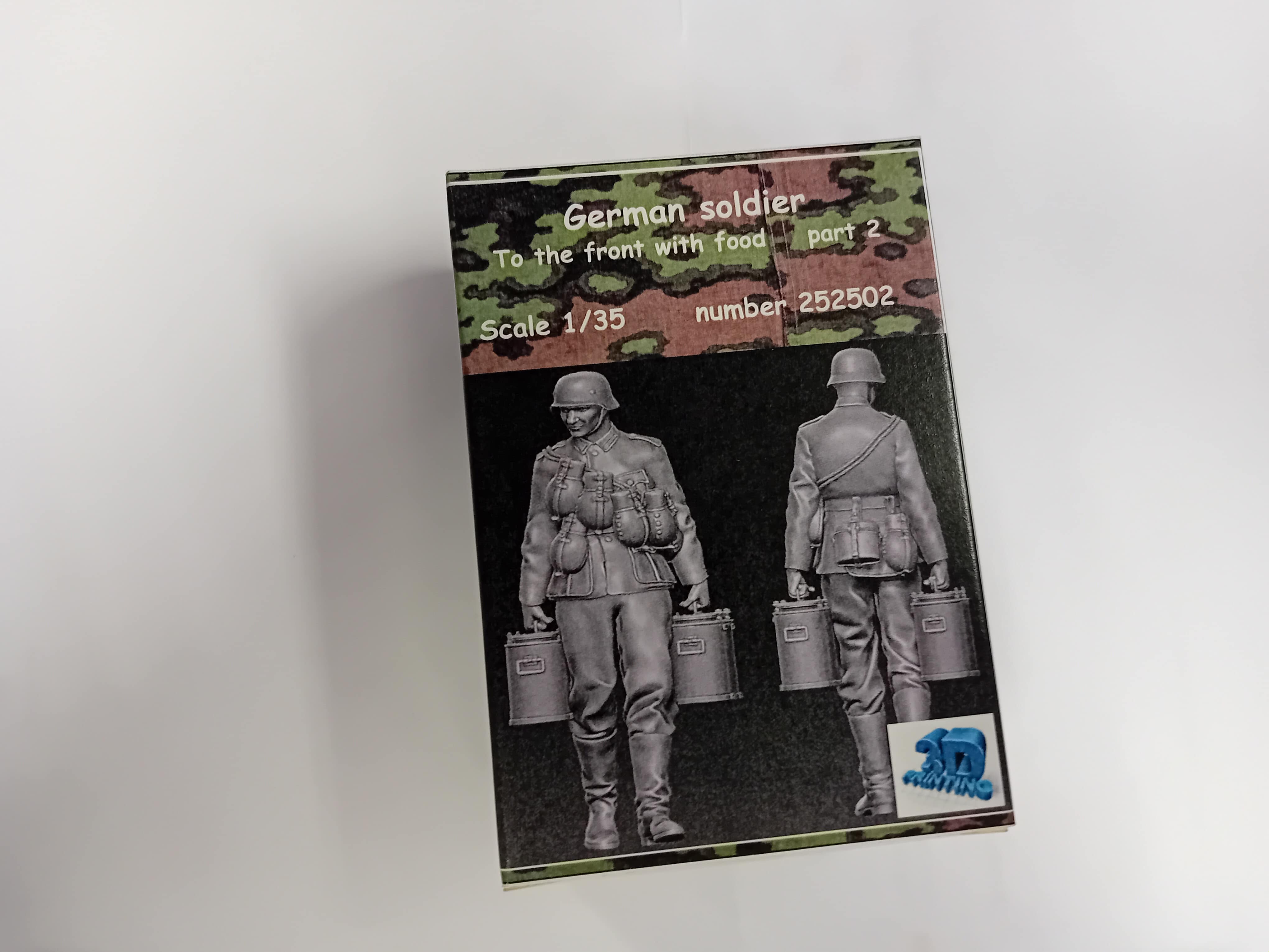 Frontline scale models 252502 German soldier with food part 2