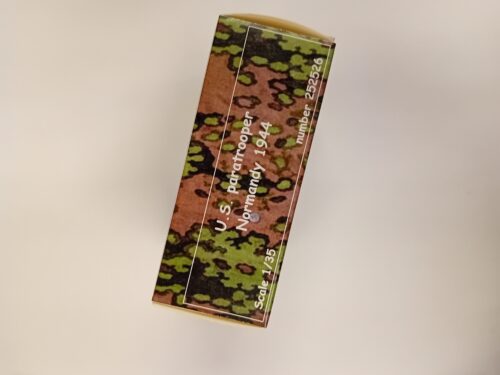 Frontline scale models 252526 US paratrooper Normandy 1944