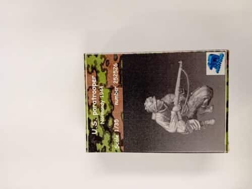 Frontline scale models 252526 US paratrooper Normandy 1944