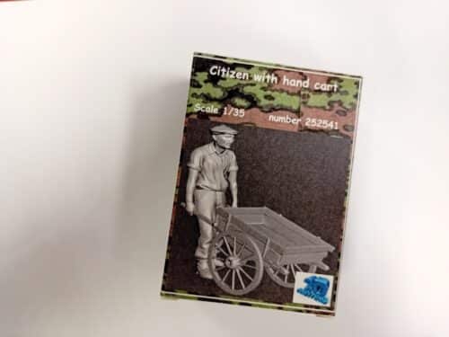 Frontline scale models 252541 Citizen with hand cart