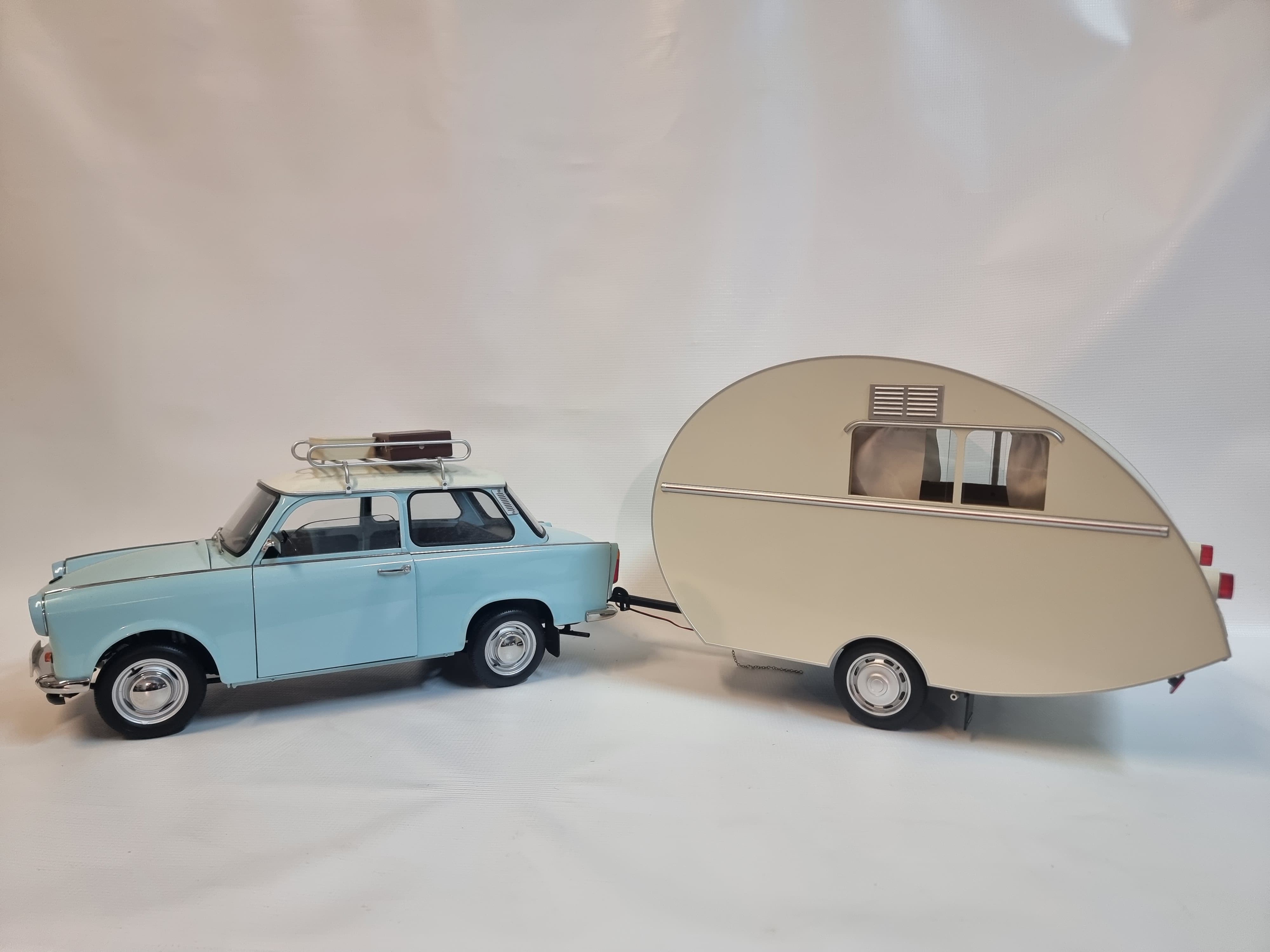 Eaglemoss Pocher Modelauto Trabant met Caravan 1:8 gebouwd