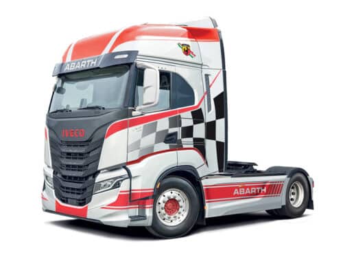 Italeri 3976 Iveco S-Way Abarth
