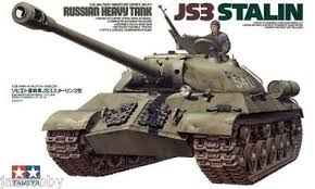 Tamiya 35211 Russian Heavy Tank JS3 Stalin
