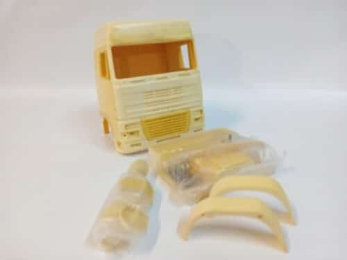 DAF Space cab resin cabin for Wedico trucks 1:16 Samo Cabins