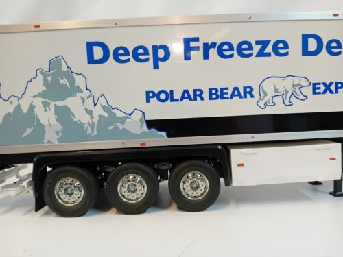 Gebouwde TAMIYA 56319 Reefer trailer 1:14